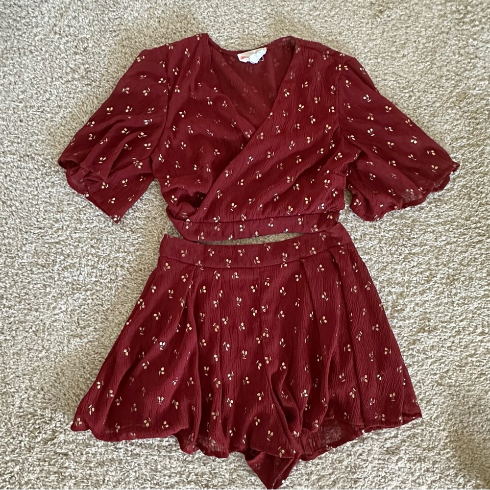 Matching maroon game day set